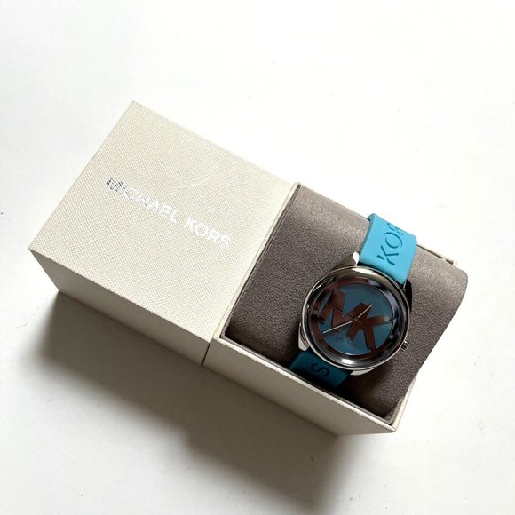 New in Box $250 MICHAEL KORS Watch Janelle Blue Silicone Wristwatch mk7350 - Picture 4 of 9